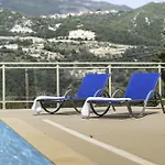 Inna Βίλα