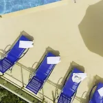 Inna Μικρός Γιαλός