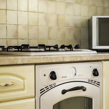 Inna * 米克罗斯雅洛斯